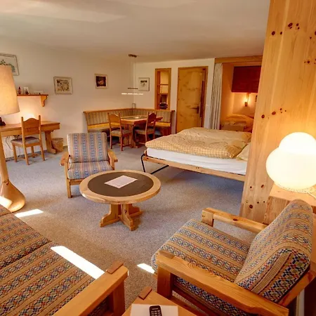 Chesa Munteratsch 1 1 2-zimmerwohnung 304 Typ D 아파트 *