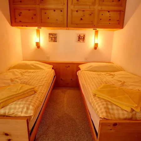 Chesa Munteratsch 1 1 2-zimmerwohnung 304 Typ D 아파트 *