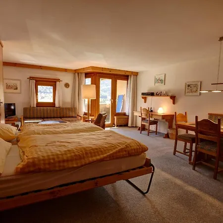 Chesa Munteratsch 1 1 2-zimmerwohnung 304 Typ D 아파트 *